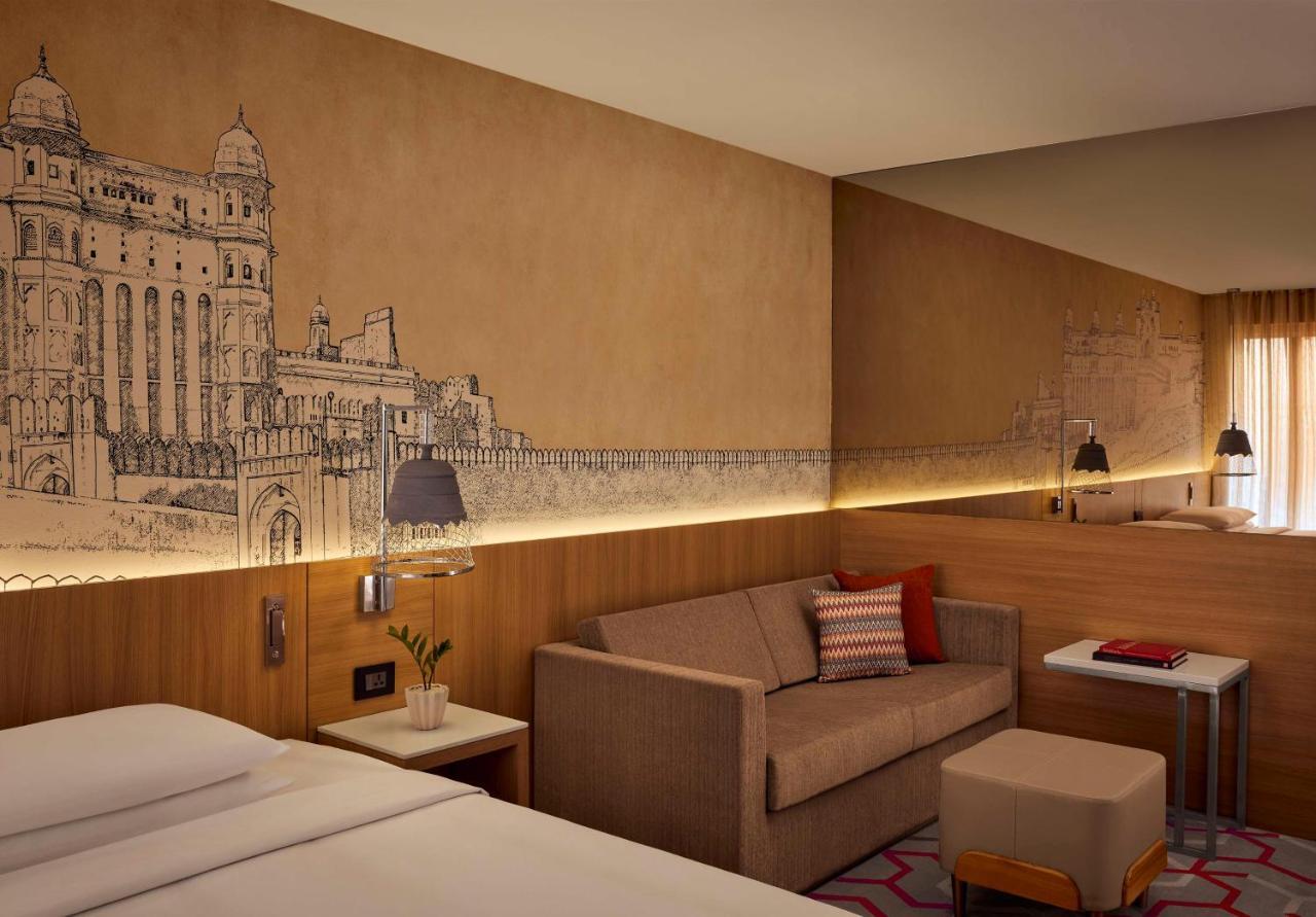 Hyatt Place Jaipur Malviya Nagar Ngoại thất bức ảnh A room at the hotel